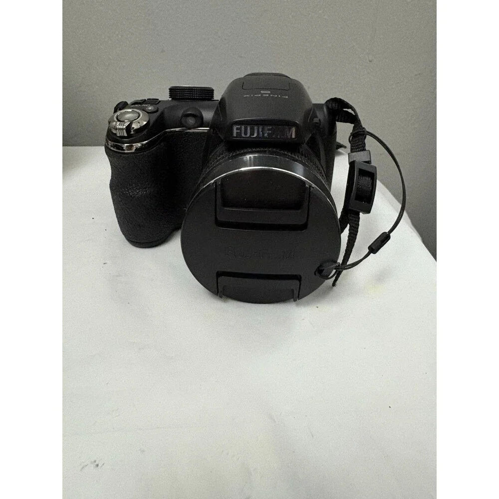 FUJIFILM FinePix S4500 Digital Camera 30x Zoom Tested Excellent Condition